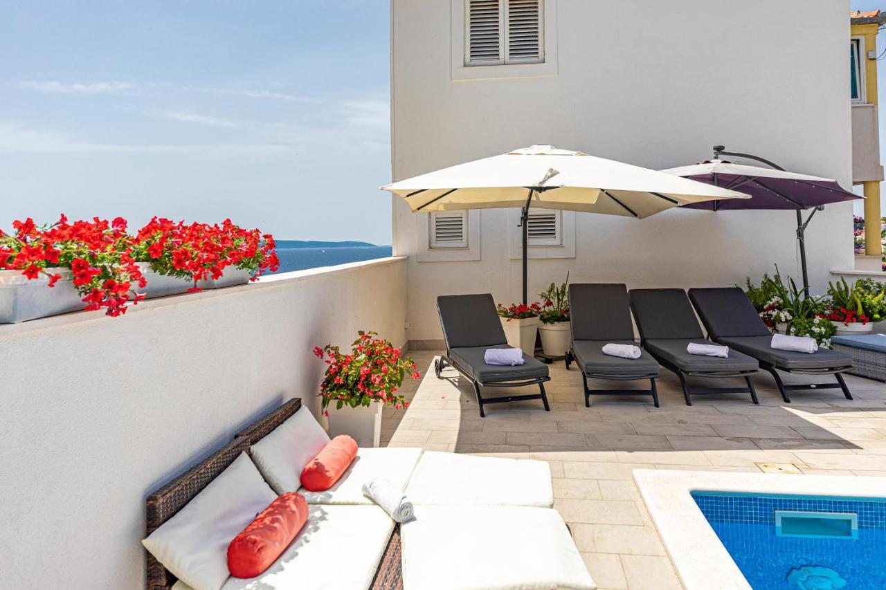 Apartments Villa Nea Leona Trogir Exterior foto